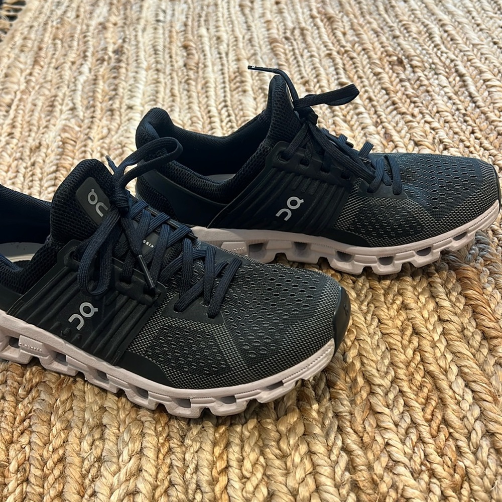 ON Sneakers